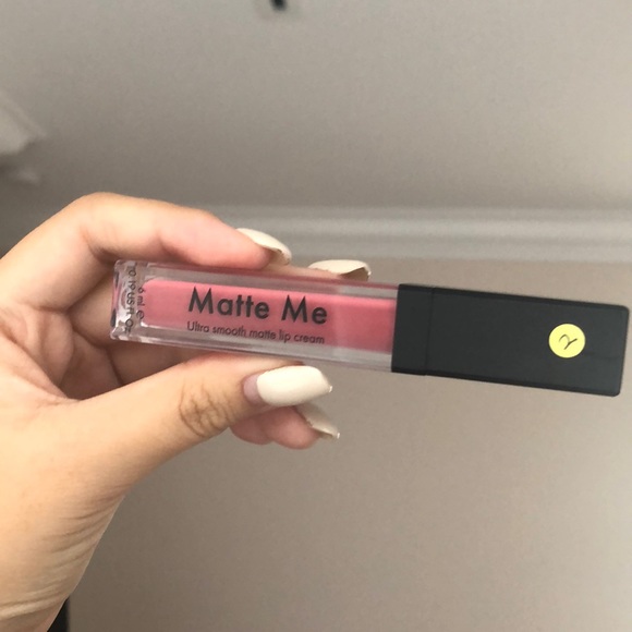 Makeup Set - Picture 9 of 9